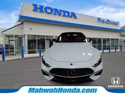 Used 2022 Mercedes-Benz SL 63 AMG 4MATIC image 2