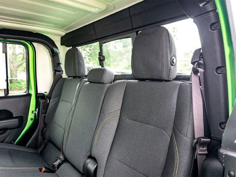 New 2026 Jeep Gladiator Sport image 17