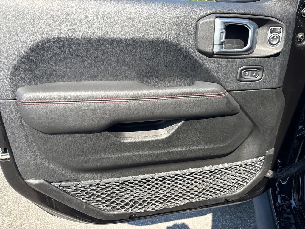 Used 2019 Jeep Wrangler Unlimited Rubicon AWD/4WD image 10