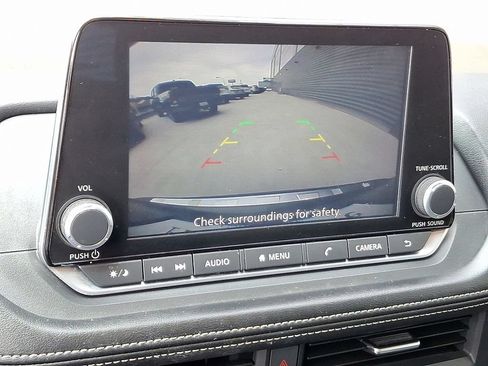 Used 2023 Nissan Rogue SV AWD/4WD image 4