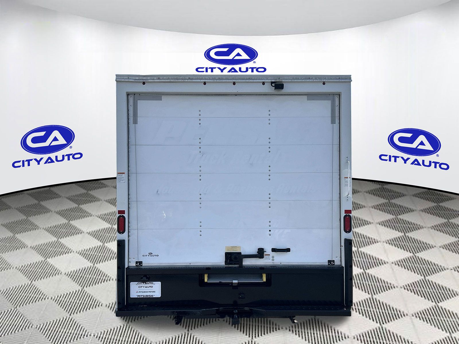 Used 2022 Ford E-350 and Econoline 350 Super Duty RWD image 5