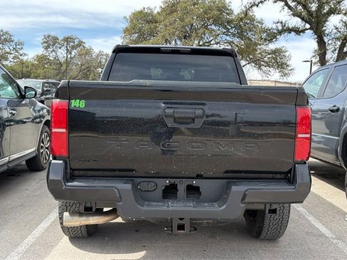 Used 2025 Toyota Tacoma TRD Off-Road image 6