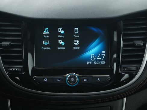 Used 2017 Chevrolet Trax LS image 17