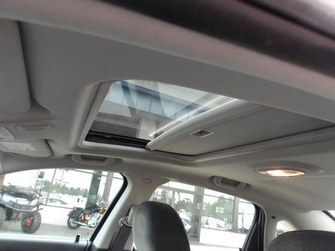 Used 2014 Chevrolet Impala LT w/ LT Sunroof Package FWD image 13