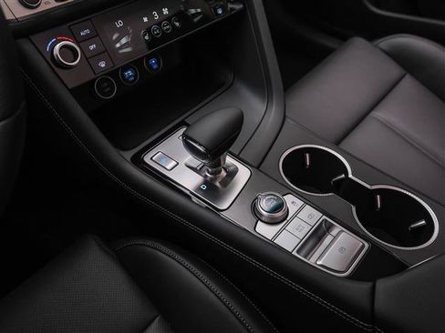 New 2026 Genesis G70 2.5T image 25