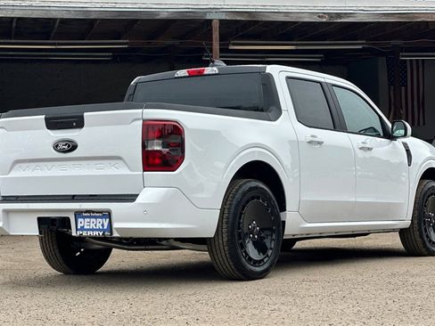 New 2025 Ford Maverick Lobo image 5