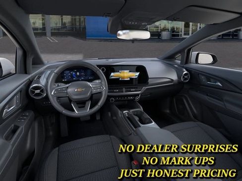 New 2026 Chevrolet Equinox EV LT image 15