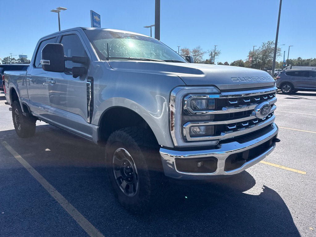 Used 2024 Ford F250 Lariat w/ Tremor Off-Road Package AWD/4WD image 2