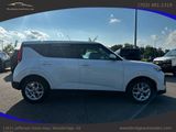 Used 2020 Kia Soul S image 3
