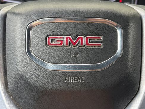 Used 2020 GMC Sierra 1500 Elevation w/ Elevation Value Package image 12