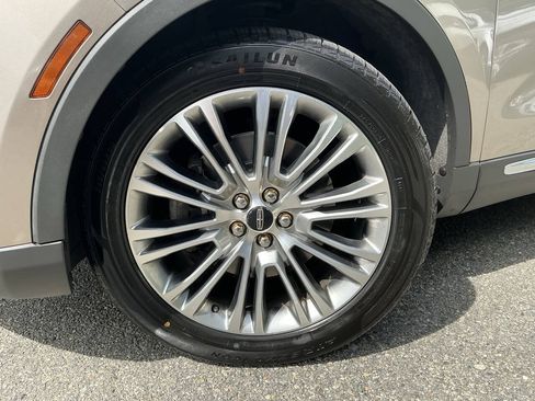 Used 2018 Lincoln MKX Reserve w/ Lincoln MKX Climate Package AWD/4WD image 9