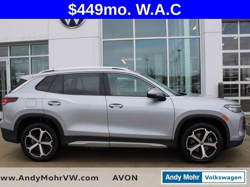 Used 2025 Volkswagen Tiguan SE AWD/4WD image 5