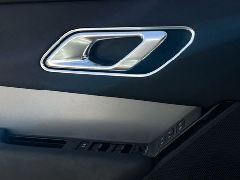 Used 2024 Land Rover Range Rover Velar S image 24