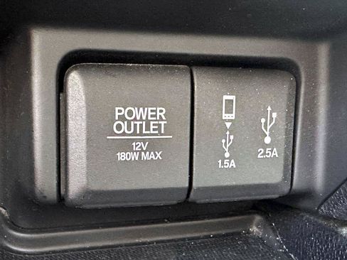 Used 2018 Honda Pilot Touring image 29