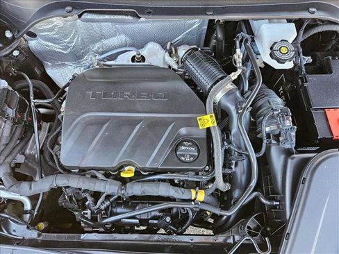 Used 2024 Chevrolet Trax ACTIV w/ Sunroof Package FWD image 26