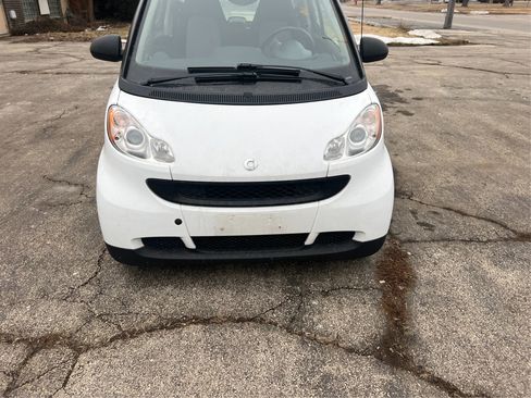 Used 2012 smart fortwo passion RWD image 24