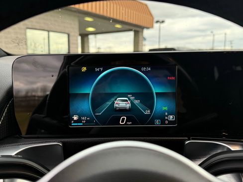 Used 2020 Mercedes-Benz GLB 250 GLB 250 image 50