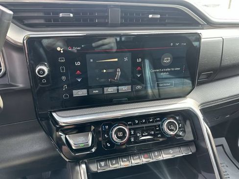 Used 2024 GMC Sierra 2500 Denali w/ Denali Reserve Package AWD/4WD image 18
