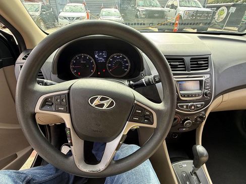 Used 2016 Hyundai Accent SE w/ Option Group 02 image 22