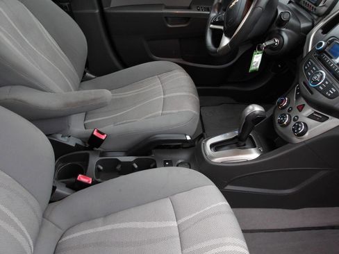 Used 2012 Chevrolet Sonic LT image 13