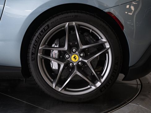 Used 2025 Ferrari Roma Spider RWD image 14