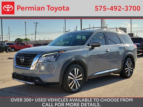 Used 2023 Nissan Pathfinder Platinum AWD/4WD image 1