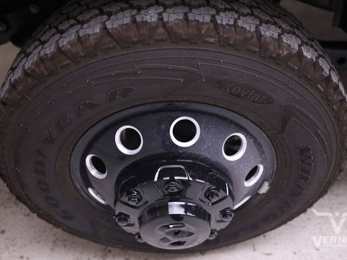 New 2025 RAM 3500 Laramie image 10