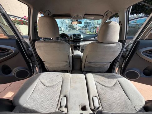 Used 2011 Toyota RAV4 2WD w/ Base L4 Extra Value Pkg image 18