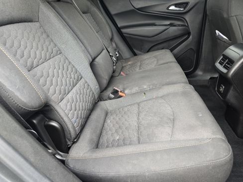 Used 2019 Chevrolet Equinox LT FWD image 16