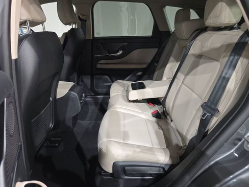 New 2026 Lincoln Corsair Premiere image 32