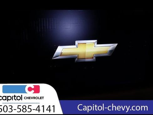 Used 2022 Chevrolet Suburban LT image 22