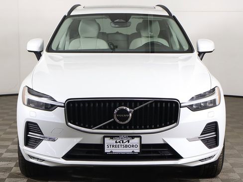 Used 2023 Volvo XC60 B5 Core w/ Climate Package image 11