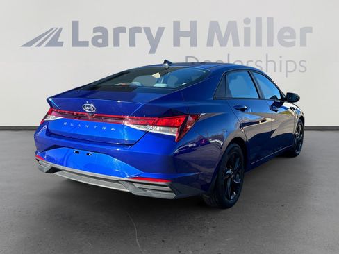 Certified 2022 Hyundai Elantra SEL image 6