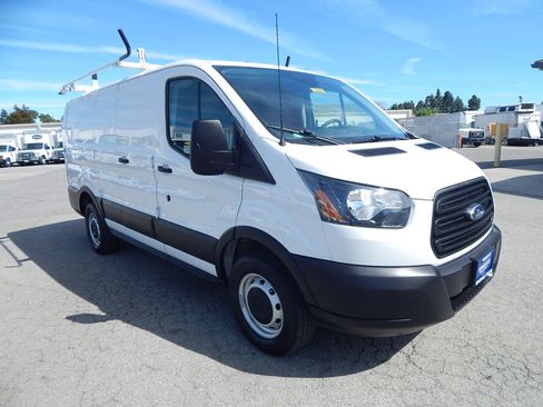 Used 2019 Ford Transit 250 130 Low Roof image 10