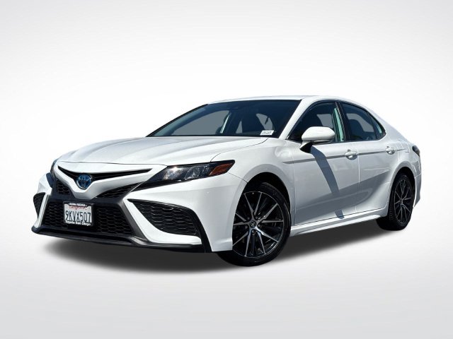Certified 2024 Toyota Camry SE w/ Cold Weather Package FWD image 2