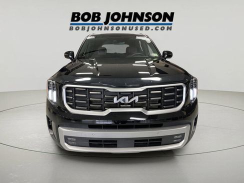 Used 2023 Kia Telluride SX image 2