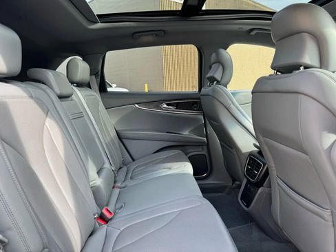 Used 2019 Lincoln Nautilus Reserve image 31