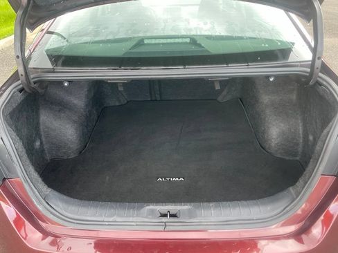 Used 2023 Nissan Altima 2.5 SV FWD image 14