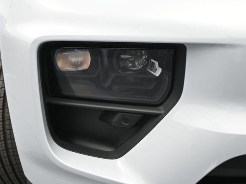 Used 2024 Porsche Macan 4 Electric w/ Premium Package image 11