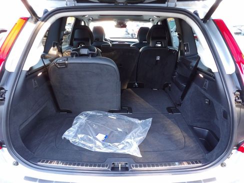 Certified 2023 Volvo XC90 B6 Plus w/ Protection Package image 28