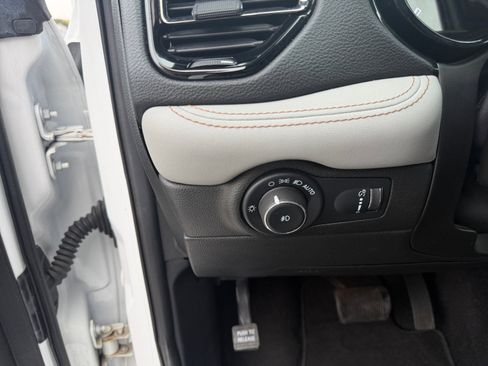 Used 2022 Dodge Durango R/T image 29