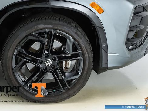 Used 2025 Volkswagen Tiguan SE R-Line AWD/4WD image 14
