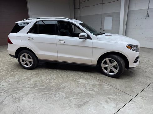 Used 2019 Mercedes-Benz GLE 400 4MATIC image 6