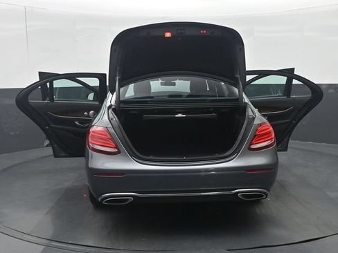 Used 2017 Mercedes-Benz E 300 4MATIC w/ Premium 1 Package image 40