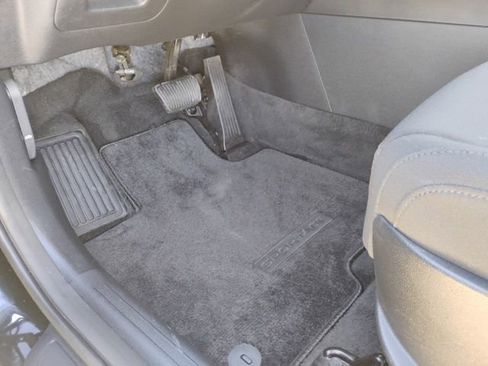 Used 2023 Kia Sportage LX image 6