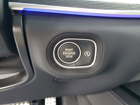 Certified 2026 Mercedes-Benz GLS 450 4MATIC image 31