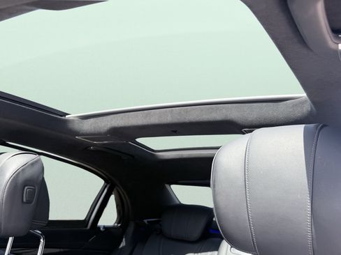 Used 2016 Mercedes-Benz S 63 AMG 4MATIC Sedan image 30