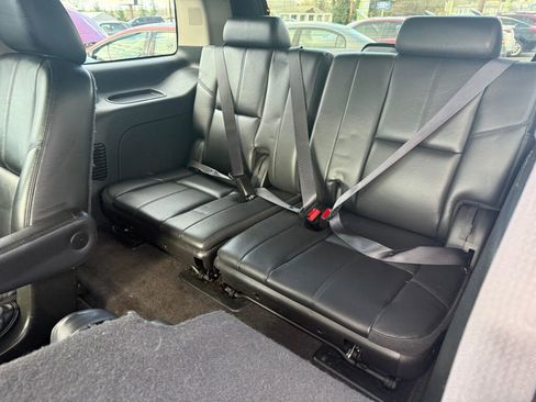 Used 2011 Chevrolet Tahoe LT image 11
