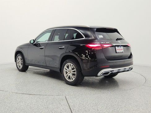 Used 2023 Mercedes-Benz GLC 300 4MATIC image 7