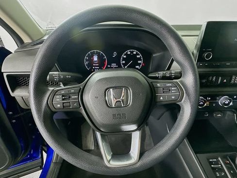 Used 2025 Honda CR-V LX image 21